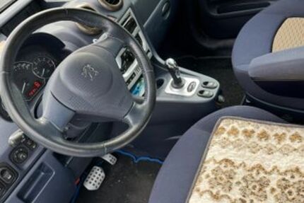 Peugeot 1007