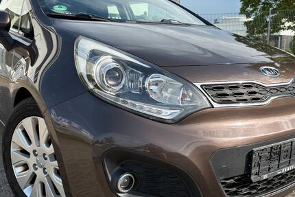 Kia Rio 150.000 km 4.995 &euro; Bruchsal 76646