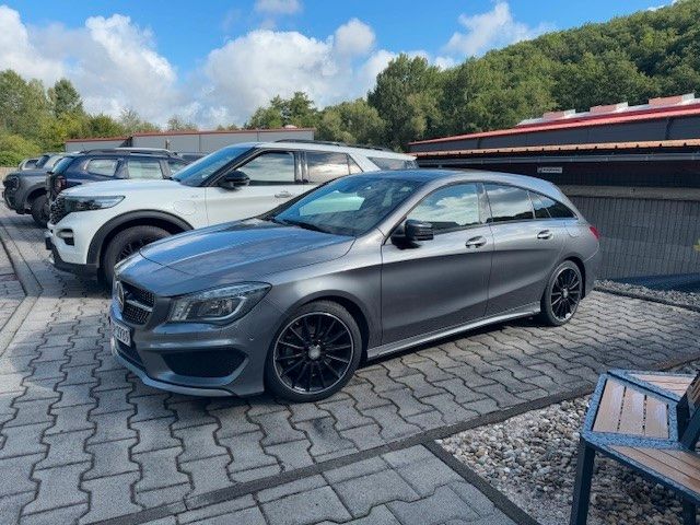 CLA 220 Shooting Brake