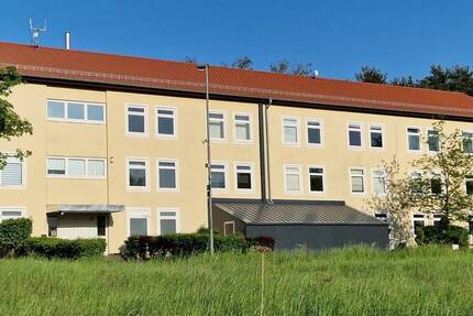 Beeindruckendes Vielzweckgebäude in sehr gutem Zustand zimmer