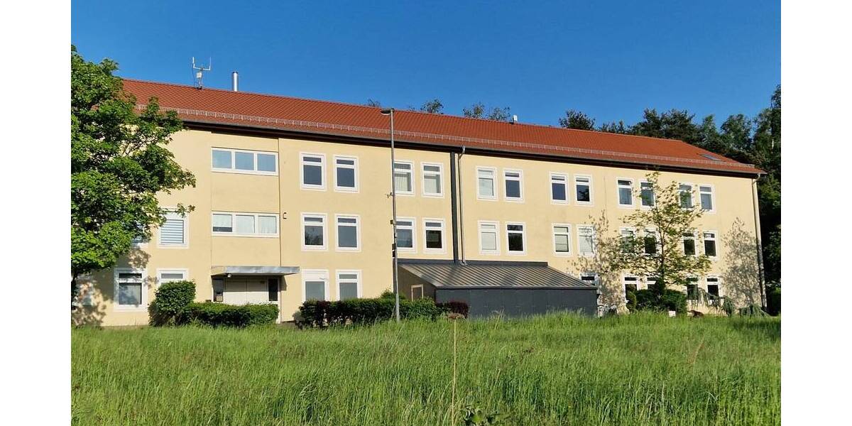 Beeindruckendes Vielzweckgebäude in sehr gutem Zustand zimmer