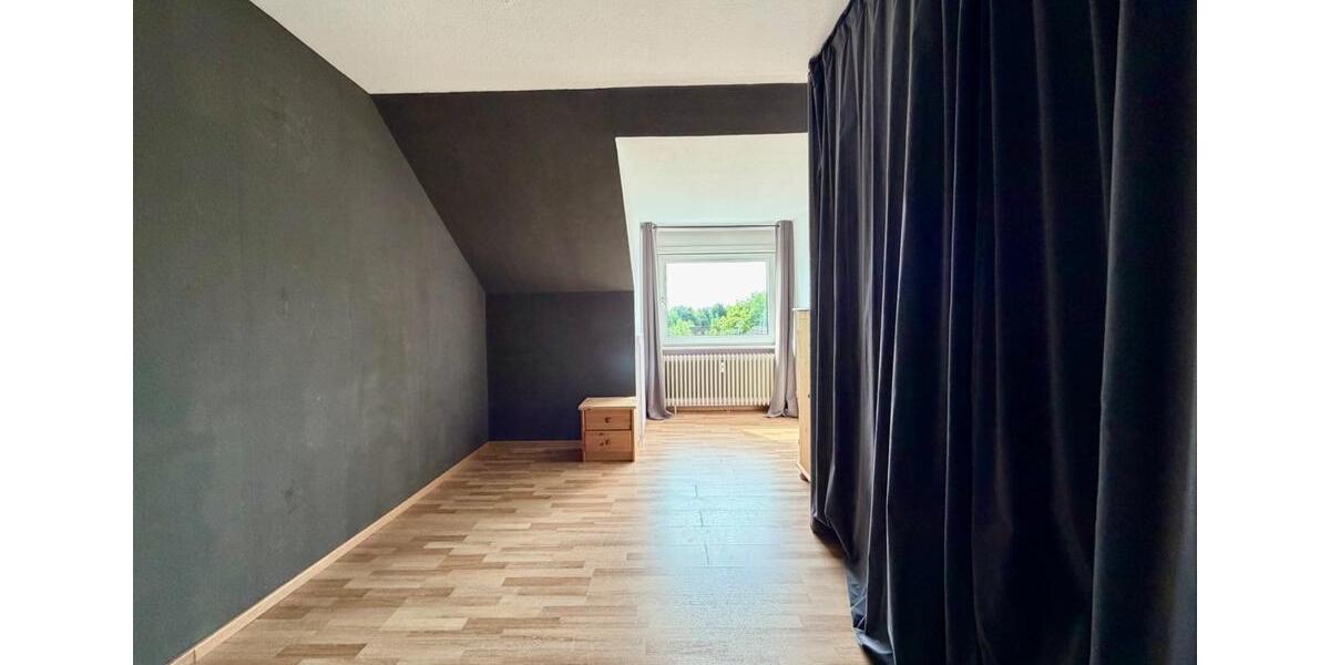 Dachgeschoßwohnung Heide - 3 Zimmer, 79 m&sup2;, 125.000&euro; | Angebot:27098579