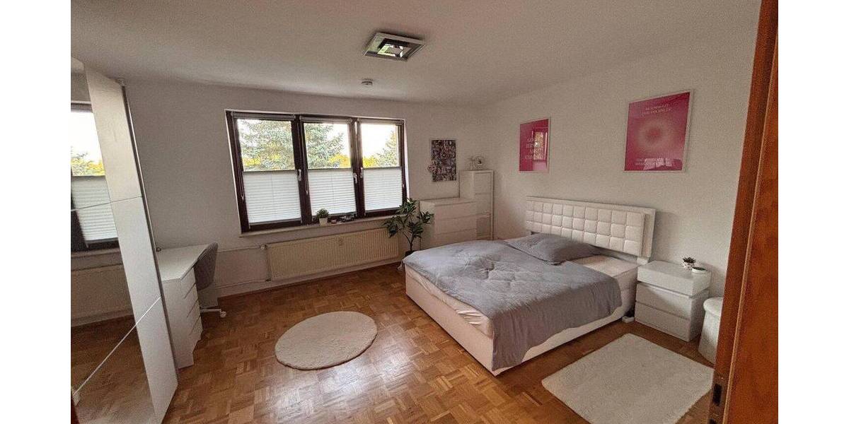 Etagenwohnung Strausberg - 2 Zimmer, 62 m&sup2;, 900&euro; | Angebot:26909016