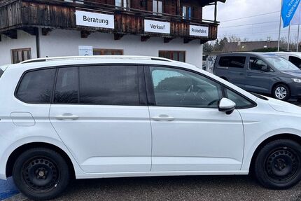 VW Touran 136.000 km 12.499 &euro; Rosenheim 83026