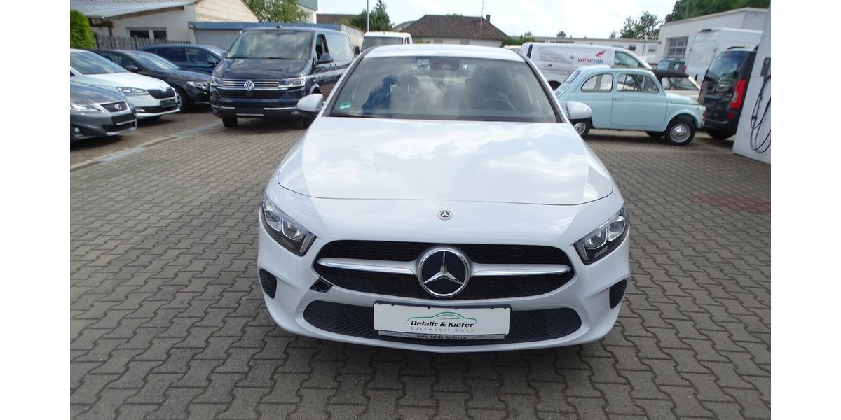 Mercedes-Benz A 180 Progressive Automatik, Rückfahrkamera, LED S 22.611 km 23.590 &euro; Rodgau 63110