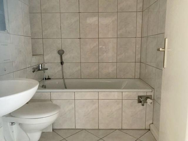 Etagenwohnung Hermsdorf - 3 Zimmer, 61 m&sup2;, 350&euro; | Angebot:24510246