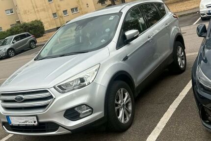 Ford Kuga 245.000 km 10.000 &euro; Wiesbaden 65205