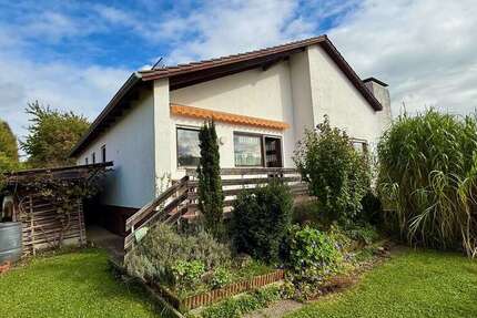 Haus zum Kaufen in Osterhofen 379.000 € 150.32 m² 6 zimmer