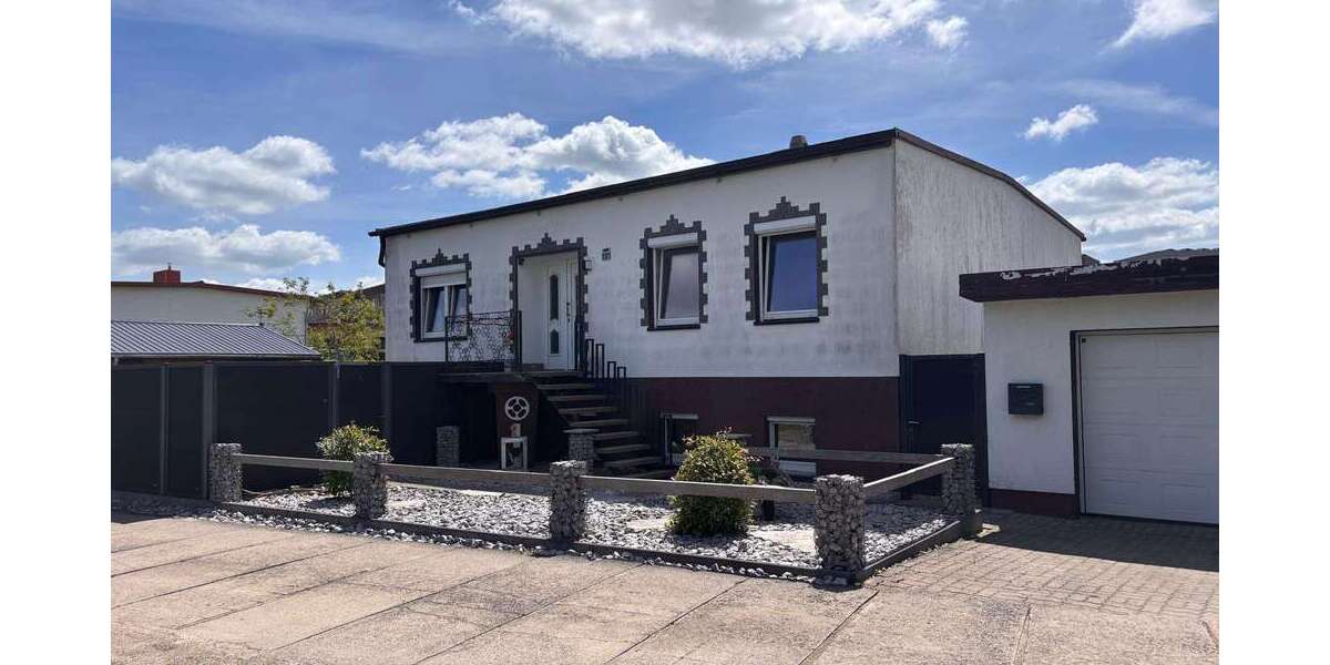 Einfamilienhaus Stavenhagen - 6 Zimmer, 200 m&sup2;, 220.000&euro; | Angebot:26802638