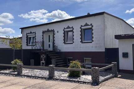 Haus Stavenhagen - 6 Zimmer, 200 m&sup2;, 220.000&euro; | Angebot:26802638