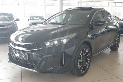 Kia XCeed 1.259 km 34.975 € Hamburg 22525