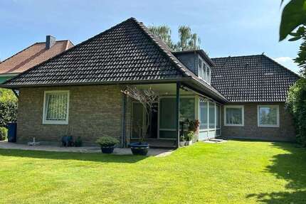Haus zum Mieten in Westerstede 1.250 € 147.44 m² 4 zimmer