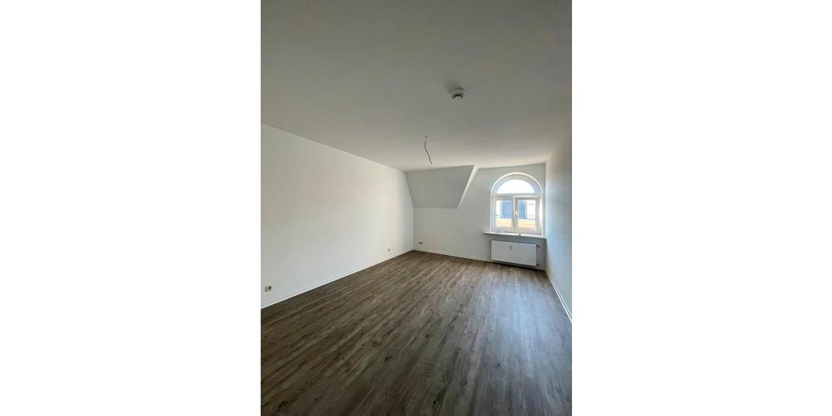Etagenwohnung Weimar - 3 Zimmer, 84 m&sup2;, 817&euro; | Angebot:25178922
