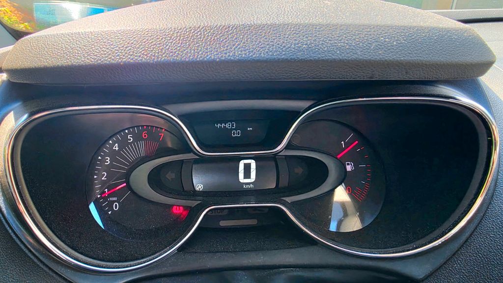Renault Captur 44.500 km 9.800 &euro; Augustusburg 09573