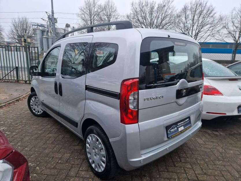 Peugeot Bipper 65.130 km 8.249 € Bremen 28237