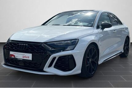 Audi RS3 82.123 km 56.890 &euro; Simmern 55469