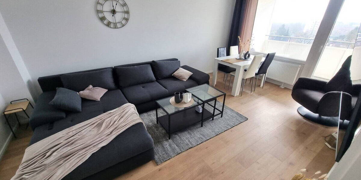 Etagenwohnung Hamburg Steilshoop - 2 Zimmer, 57 m&sup2;, 1.690&euro; | Angebot:26184432