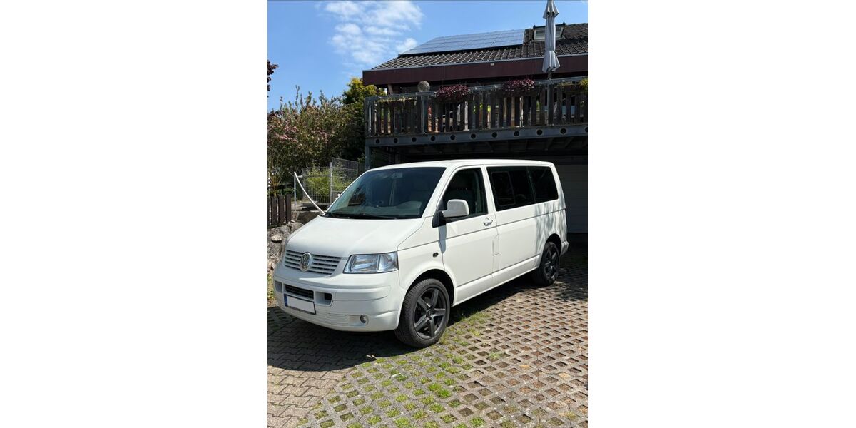 VW T5 Transporter 229.000 km 14.900 &euro; Waldbüttelbrunn 97207