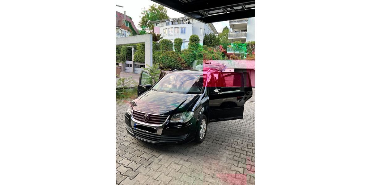 VW Touran 288.378 km 2.200 &euro; Esslingen am Neckar 73728