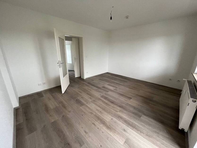 3 Zimmer mit Balkon zentral in Oberhausen..