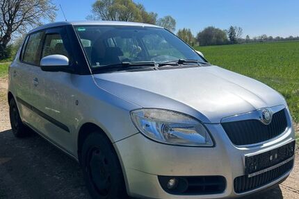 Skoda Fabia 141.000 km 2.250 &euro; Lenzen 19309