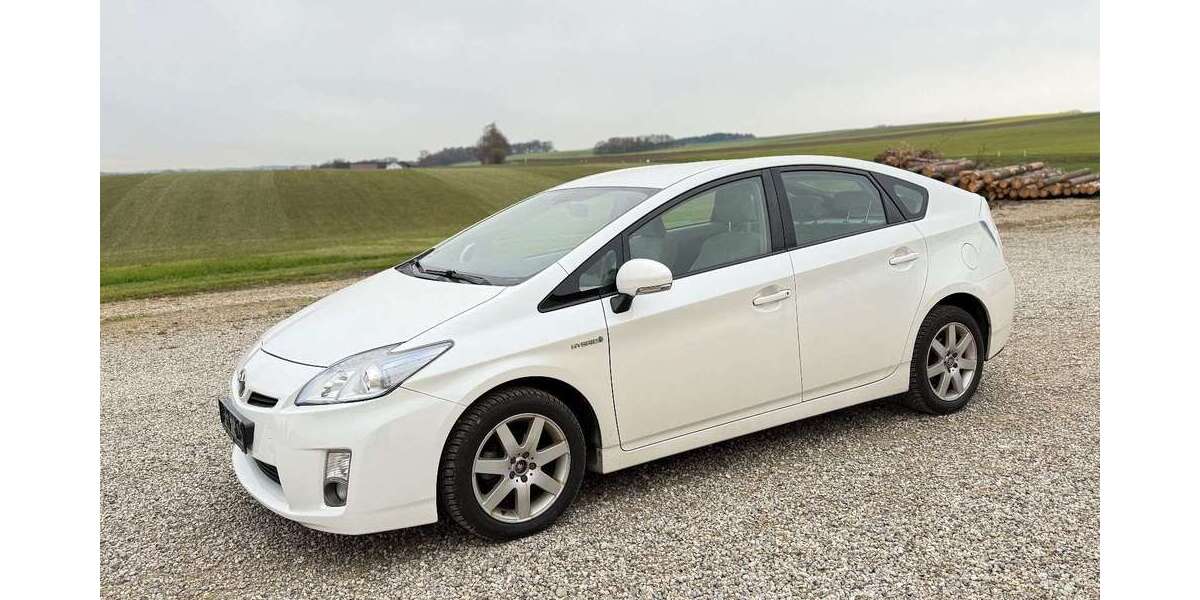 Toyota Prius 309.000 km 5.900 € München 80639