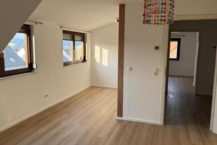 Wohnung Esslingen am Neckar Oberesslingen - 2.5 Zimmer, 75 m&sup2;, 1.000&euro; | Angebot:25299886