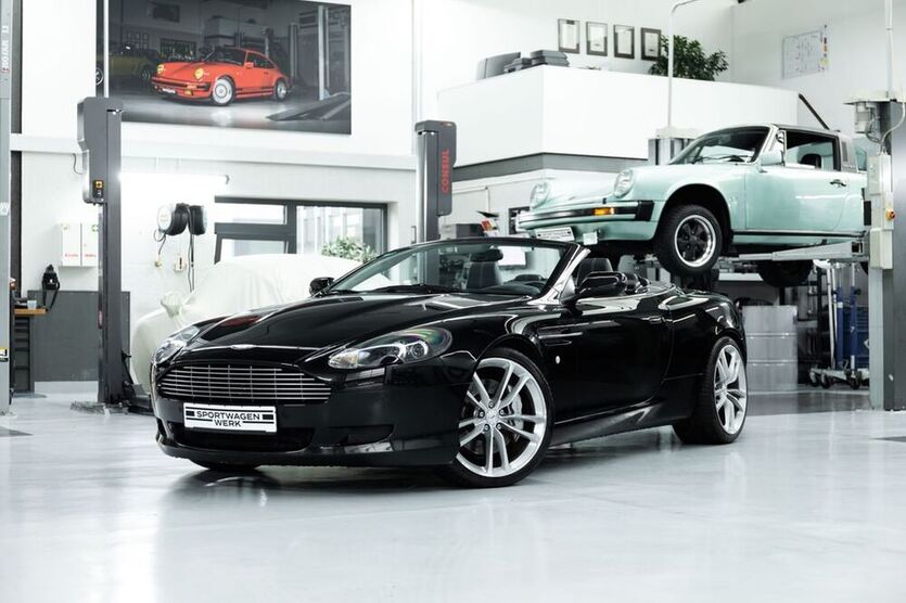 DB9