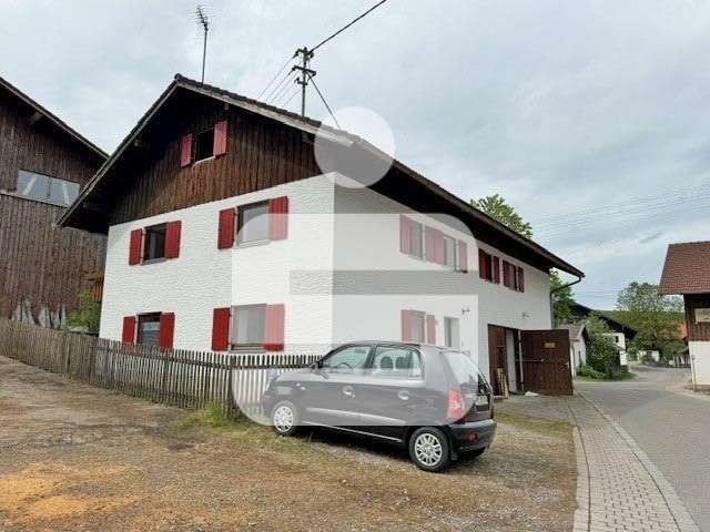 Einfamilienhaus Roßhaupten - 9 Zimmer, 206 m&sup2;, 410.000&euro; | Angebot:26753982