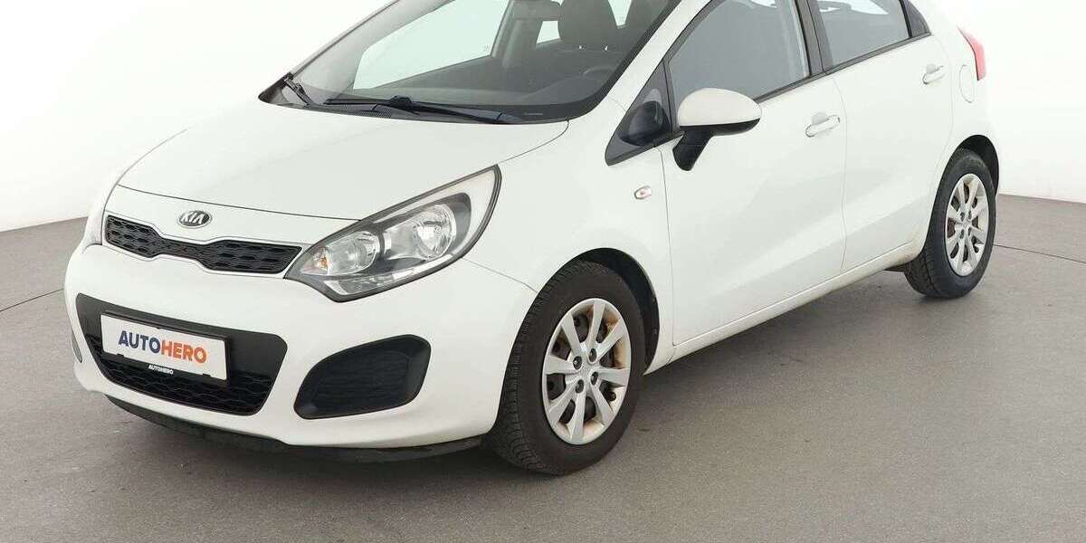 Kia Rio 110.377 km 6.760 € Stuttgart 70195