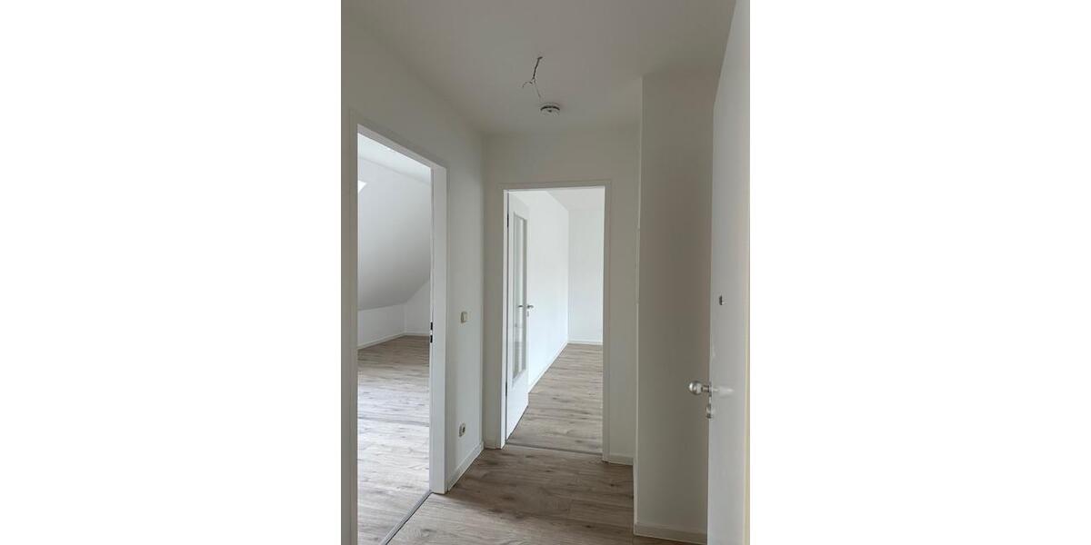 Dachgeschoßwohnung Chemnitz Euba - 2 Zimmer, 59 m&sup2;, 325&euro; | Angebot:26661296