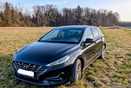 Hyundai i30 26.250 km 21.400 &euro; Fronreute 88273