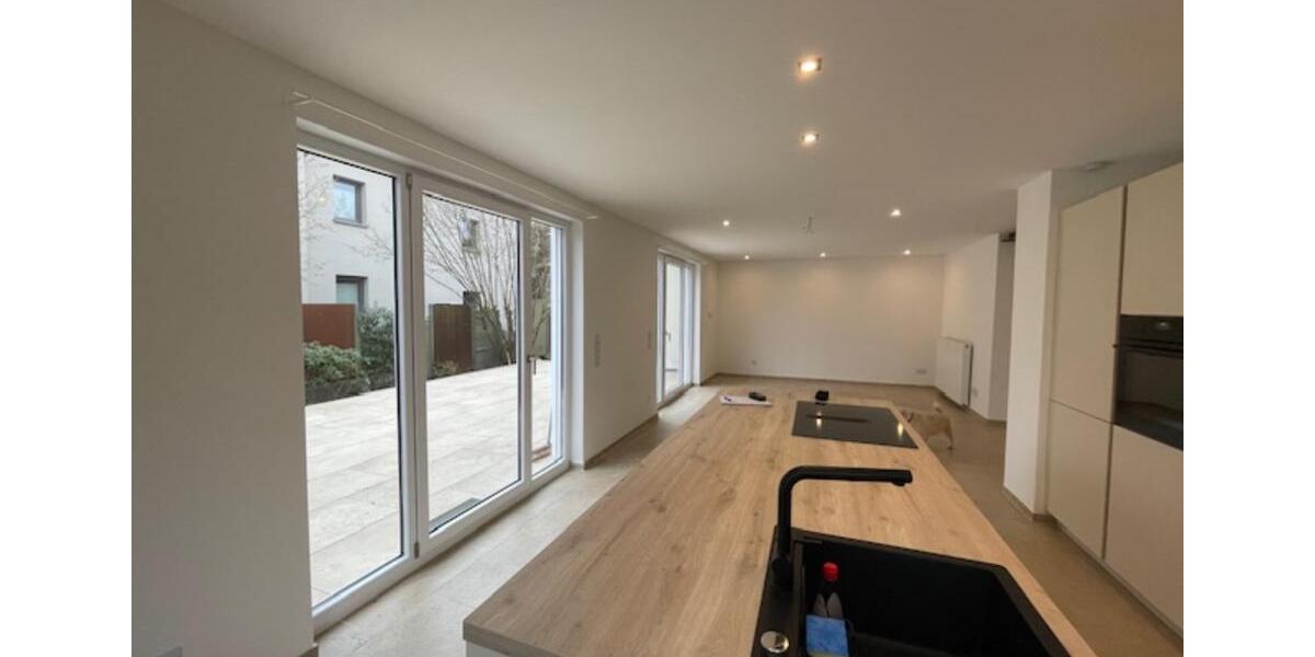 Erdgeschoßwohnung Kaiserslautern Bahnheim - 2.5 Zimmer, 106 m&sup2;, 1.490&euro; | Angebot:25382131