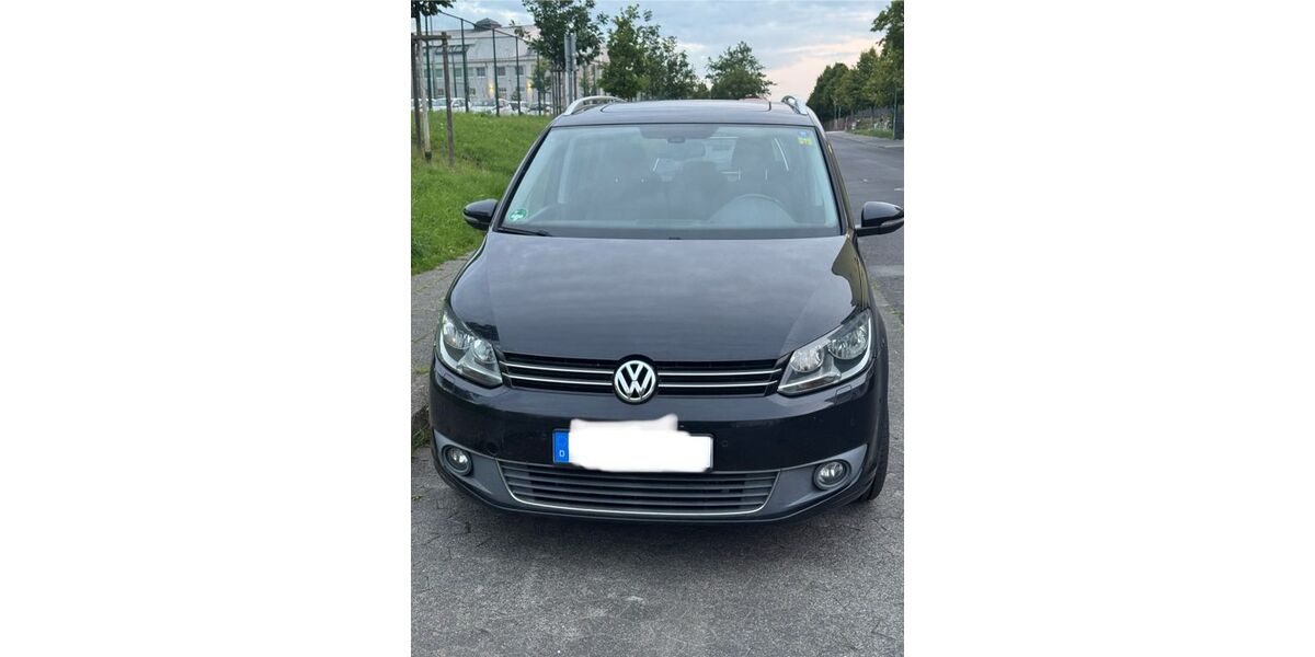 VW Touran 230.000 km 8.000 &euro; Gießen 35394