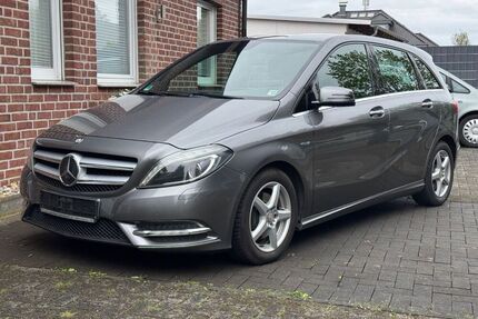 Mercedes B 180