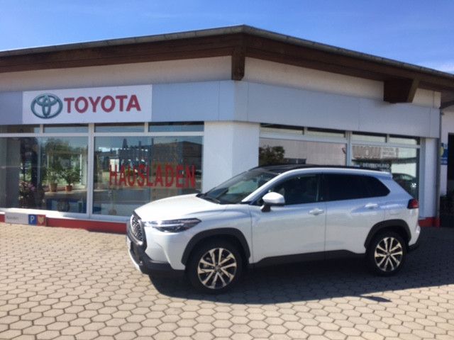 Toyota Corolla Cross 10.990 km 34.990 &euro; Cham 93413