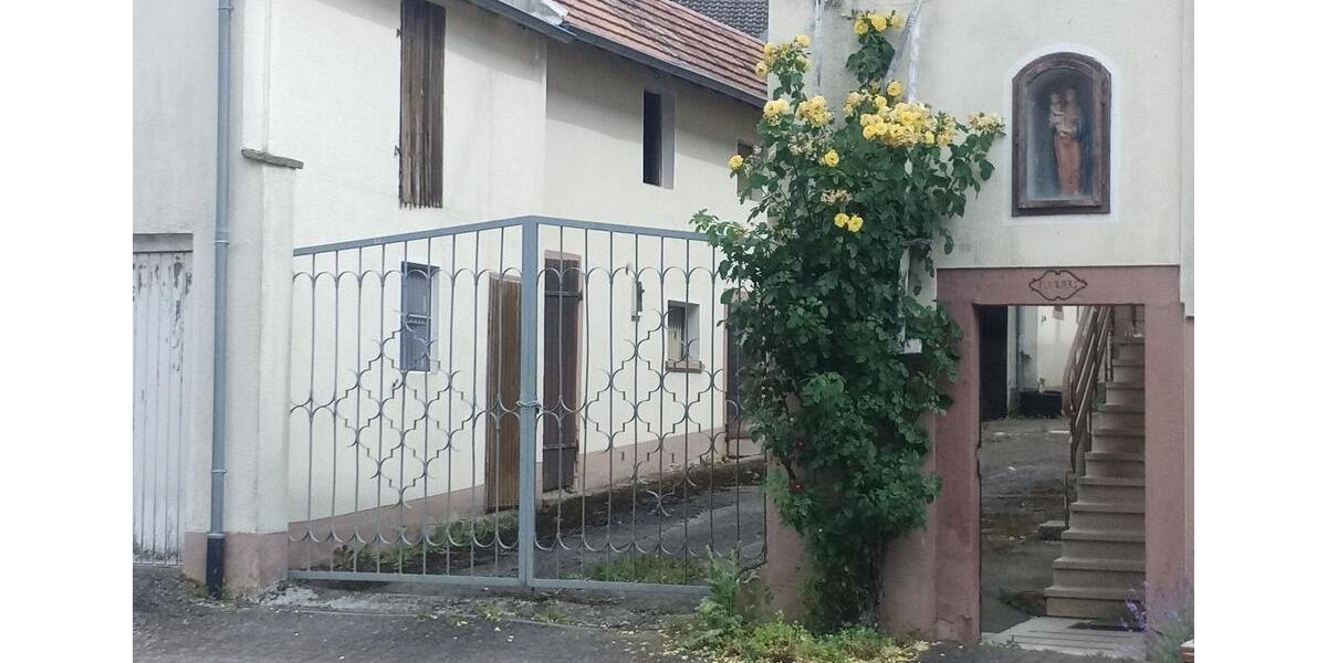Mehrfamilienhaus, Wohnhaus Karsbach - 10 Zimmer, 210 m&sup2;, 270.000&euro; | Angebot:24627026