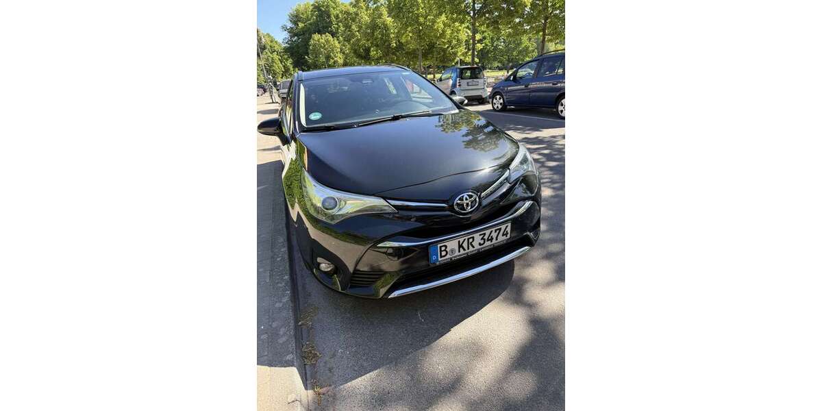Toyota Avensis 116.000 km 14.900 &euro; Berlin, Stadt 13595