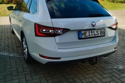 Skoda Superb 219.852 km 16.999 € Meißen 01662