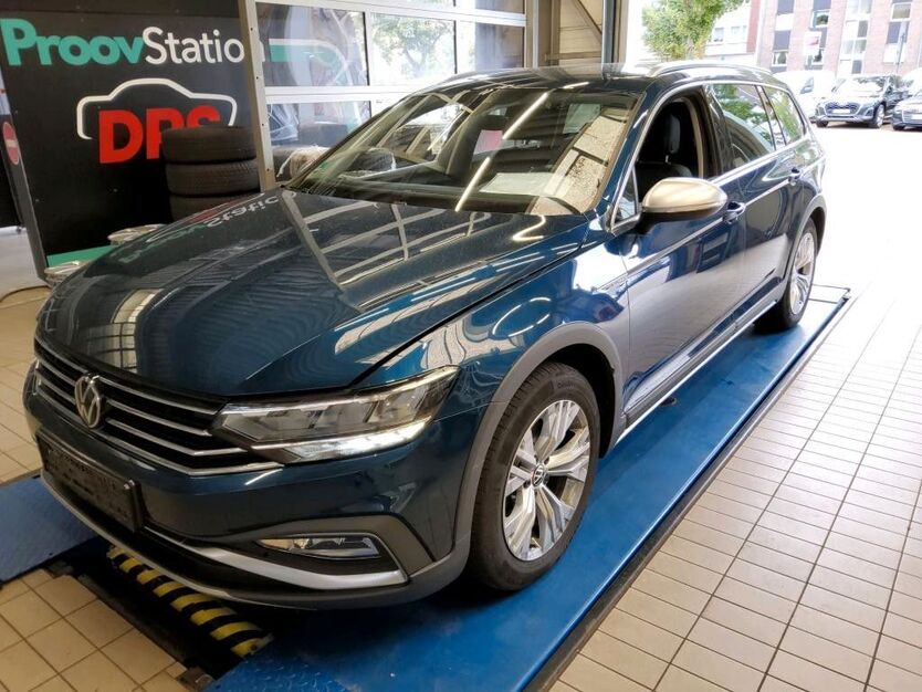 VW Passat 128.903 km 27.990 € Braunschweig 38126