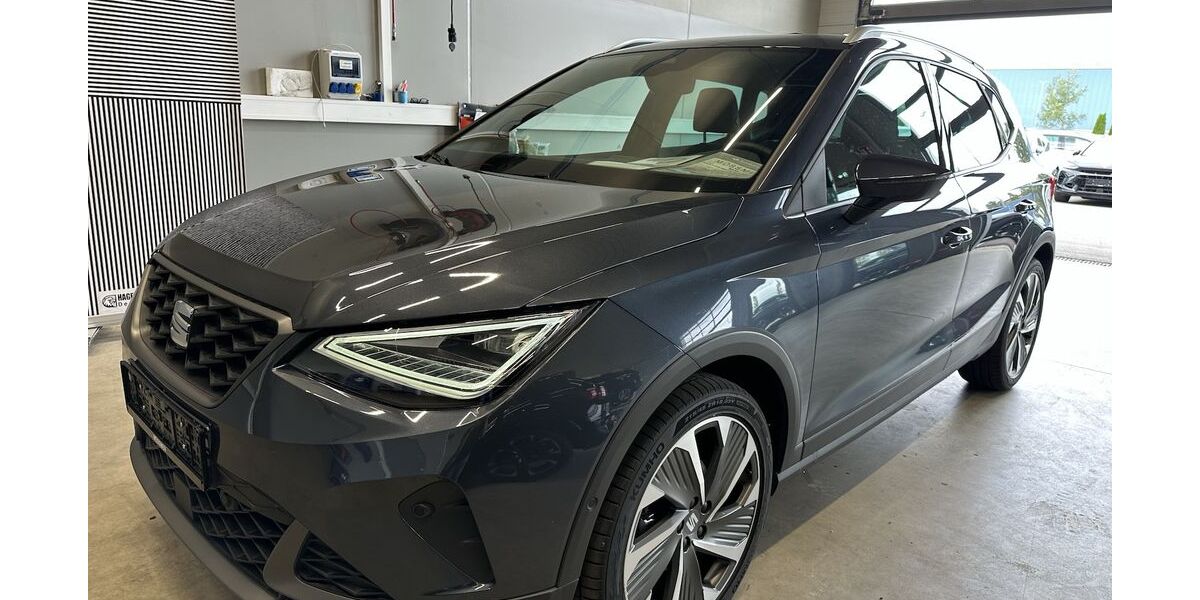 Seat Arona 16.997 km 24.900 &euro; Memmingen 87700