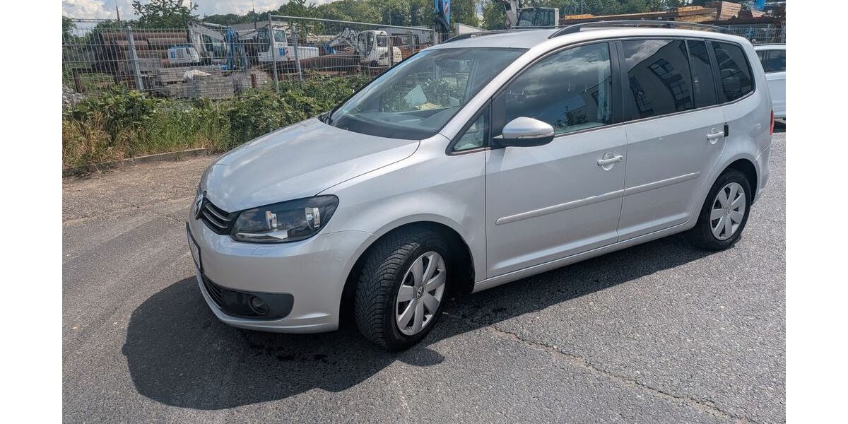 VW Touran 274.000 km 5.299 &euro; Köln 50829
