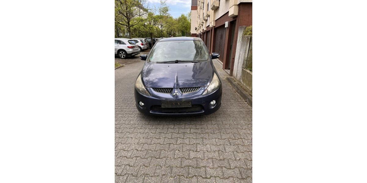 Mitsubishi Grandis 297.917 km 2.000 &euro; Frankfurt/Main 60320
