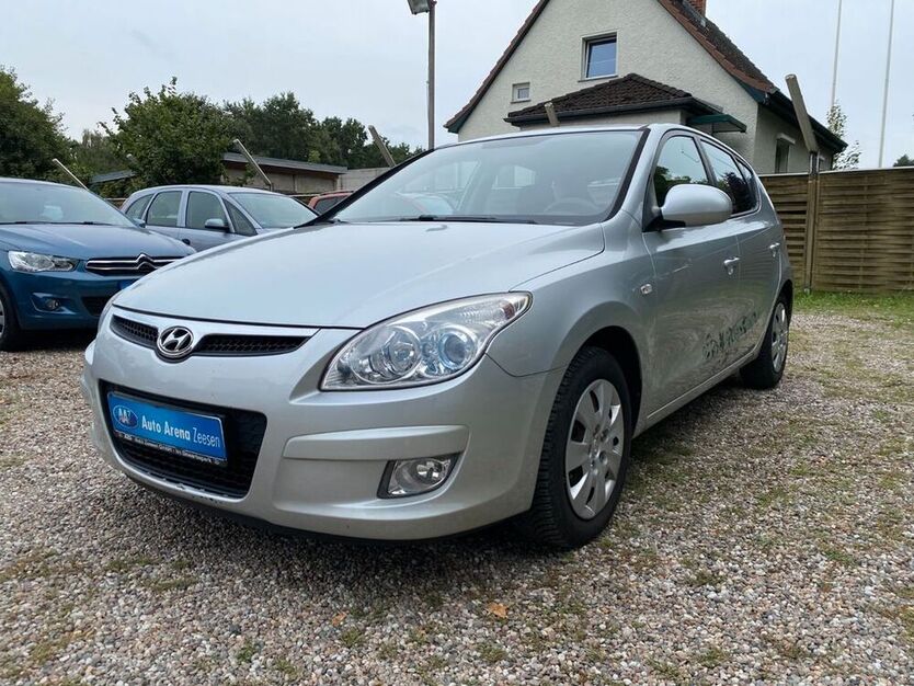 i30