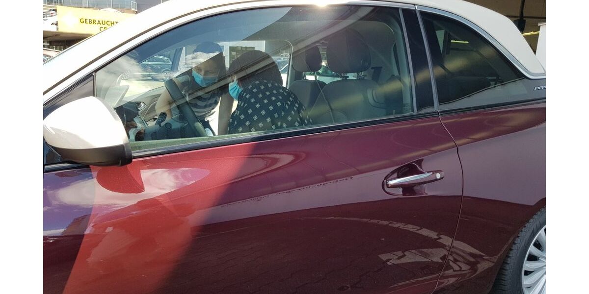 Opel Adam 23.000 km 12.500 &euro; Esslingen 73734