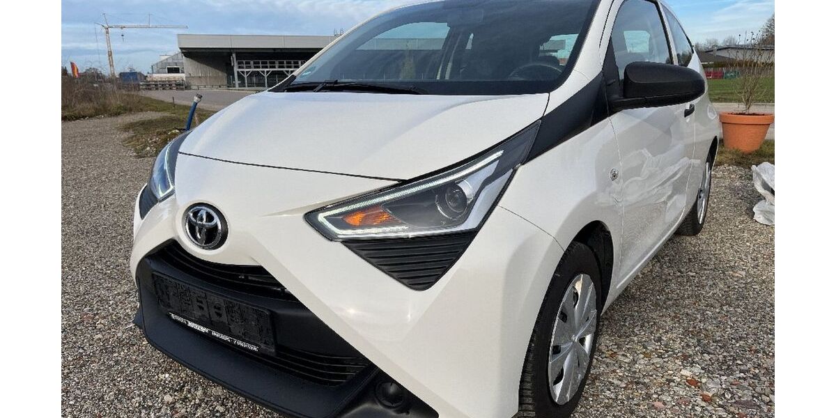 Toyota Aygo (X) 90.500 km 4.900 &euro; Gemünden am Main 97737