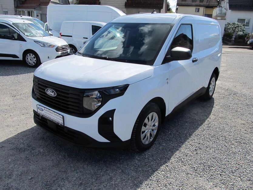 Ford Transit Courier 5.000 km 21.990 € Welzheim 73642