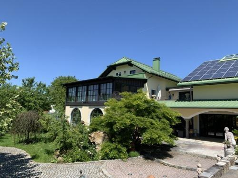 Einfamilienhaus Bad Füssing - 11 Zimmer, 600 m&sup2;, 2.200.000&euro; | Angebot:26429937
