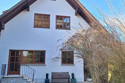 Wohnung Rödental - 4 Zimmer, 104 m&sup2;, 750&euro; | Angebot:25540050