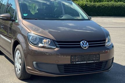 VW Touran 214.000 km 5.990 &euro; Meckenbeuren 88074
